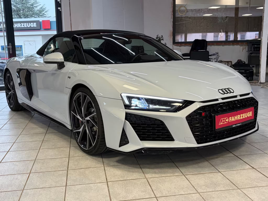 Audi R8