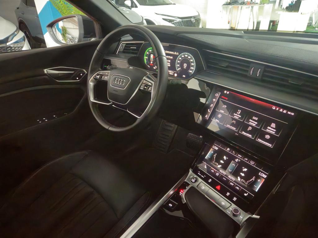 Audi Q8 e-tron