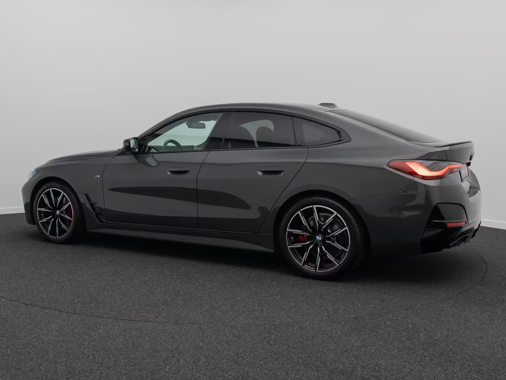 BMW M440