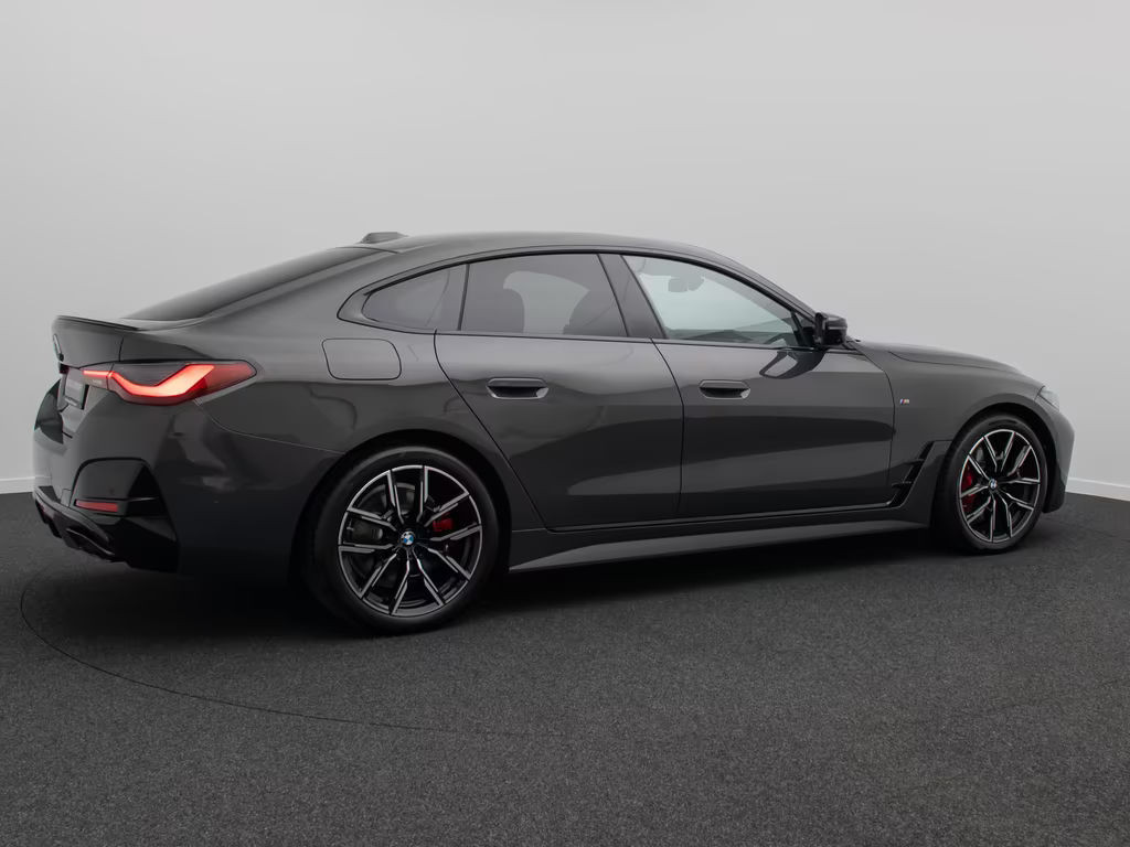 BMW M440