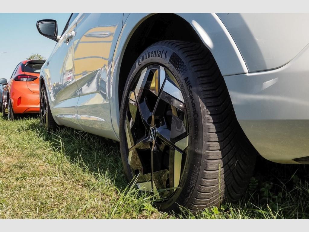 Opel Grandland Innovation Hybrid 4 Hybrid GSe