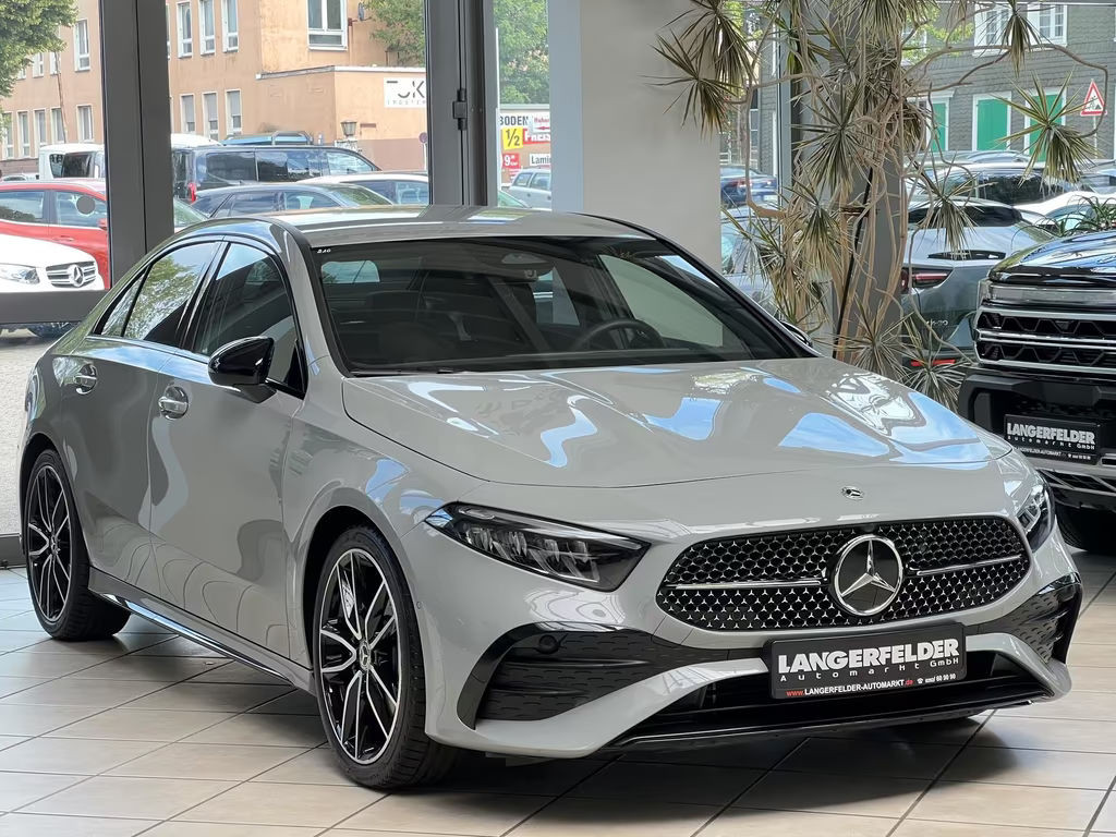 Mercedes-Benz A-Klasse A 180 AMG Line