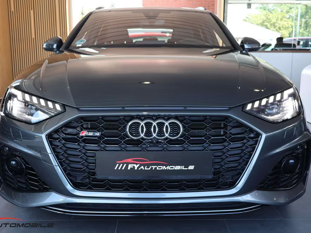 Audi RS4
