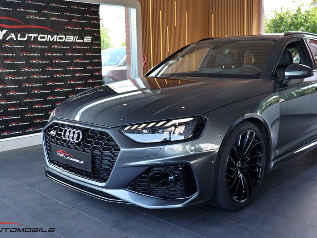 Audi RS4