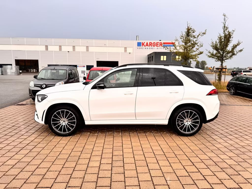 Mercedes-Benz GLE-Klasse GLE 300 4MATIC AMG Line GLE 300 d