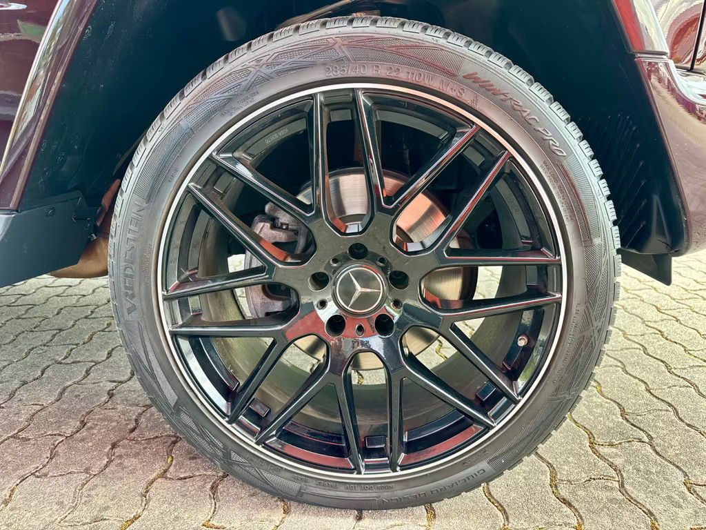 Mercedes-Benz G-Klasse