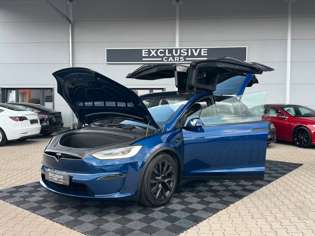 Tesla Model X
