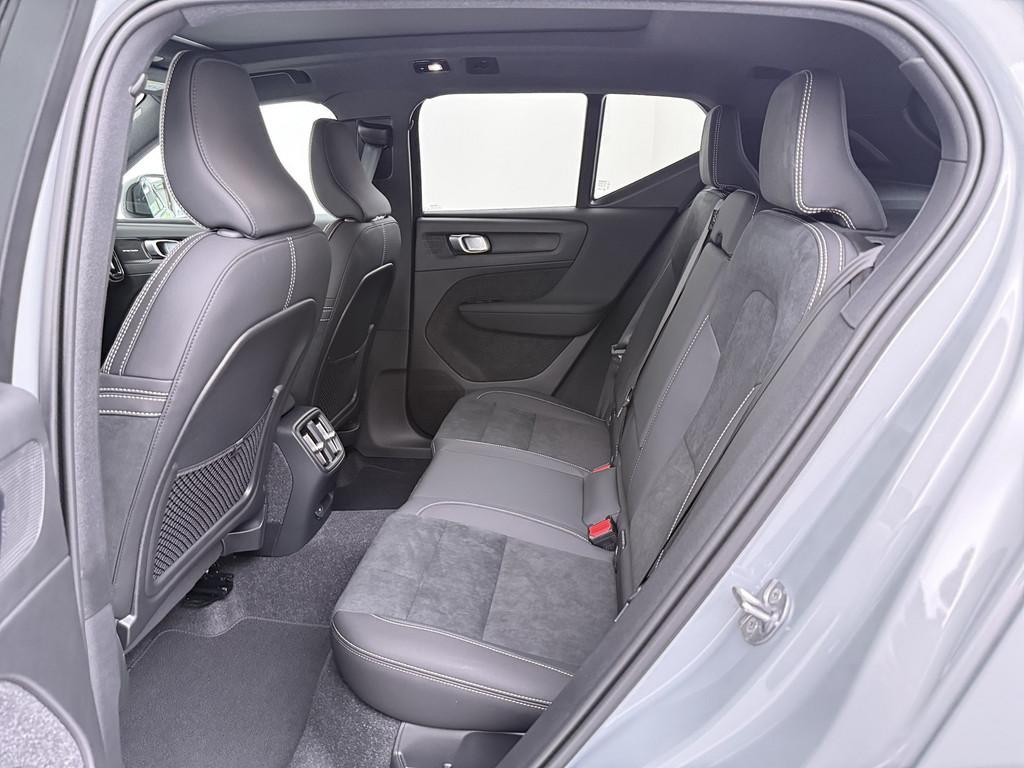 Volvo EX40