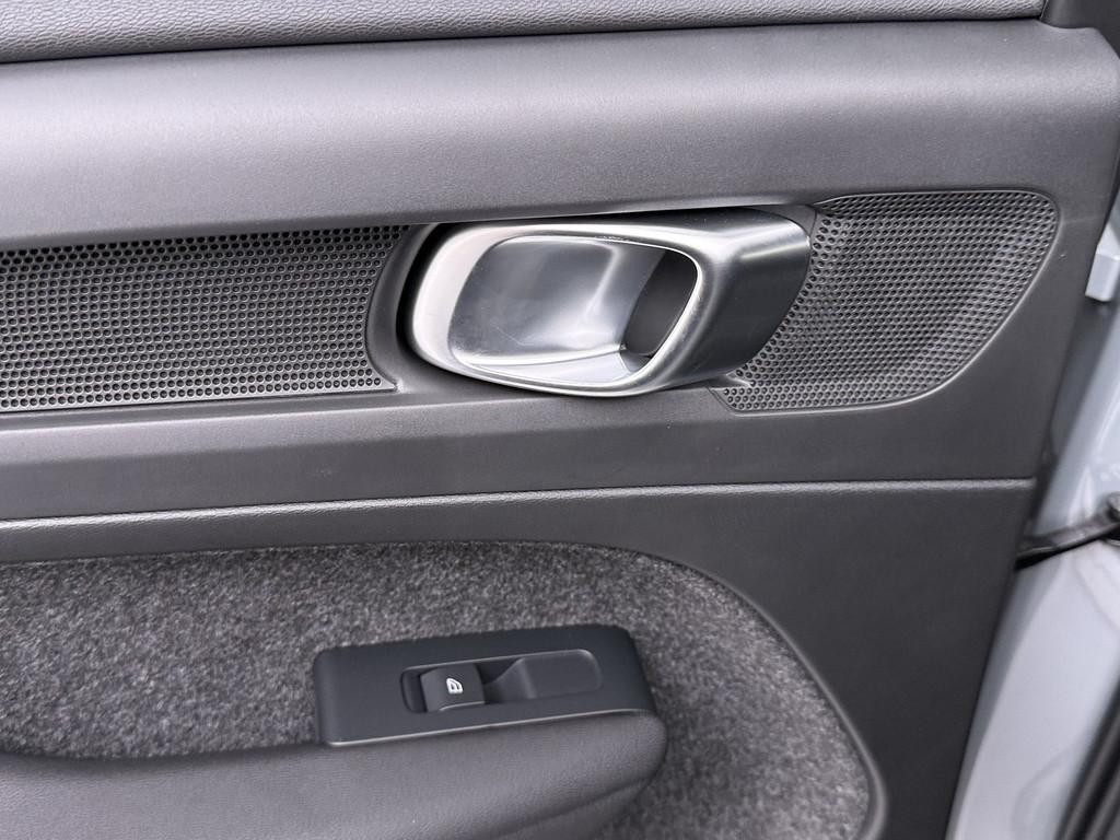 Volvo EX40