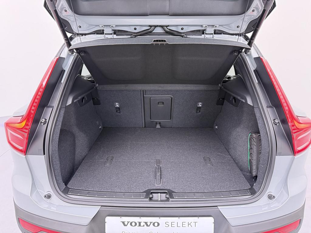 Volvo EX40