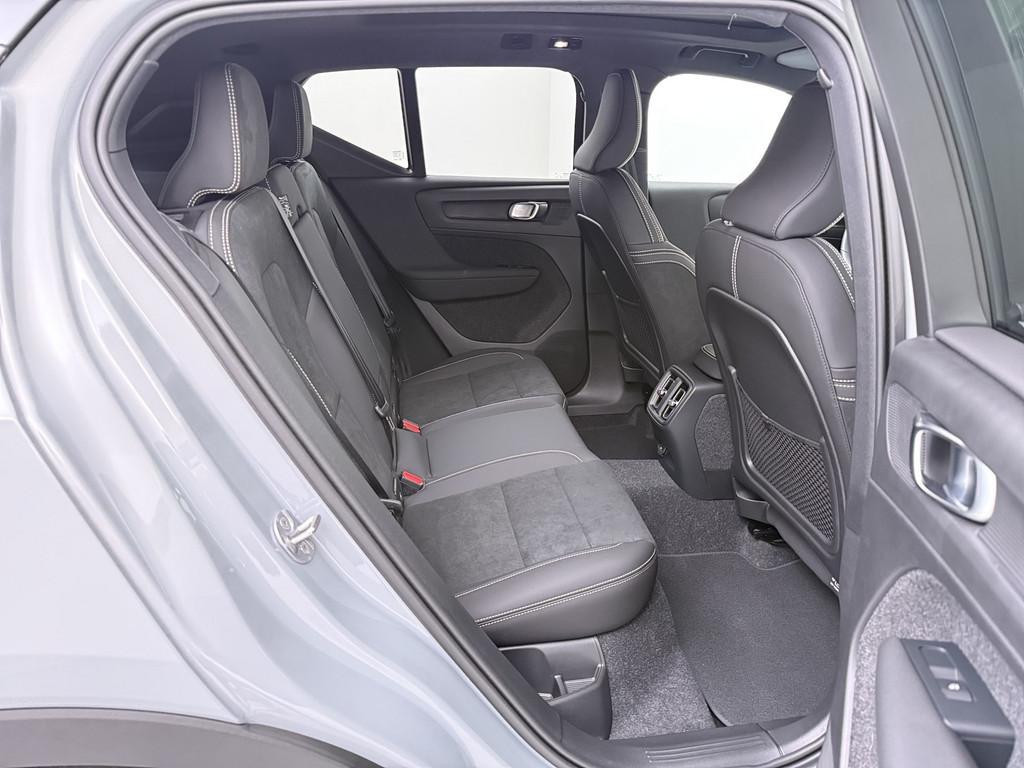 Volvo EX40
