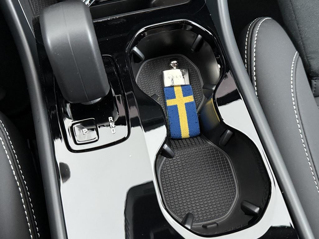 Volvo EX40