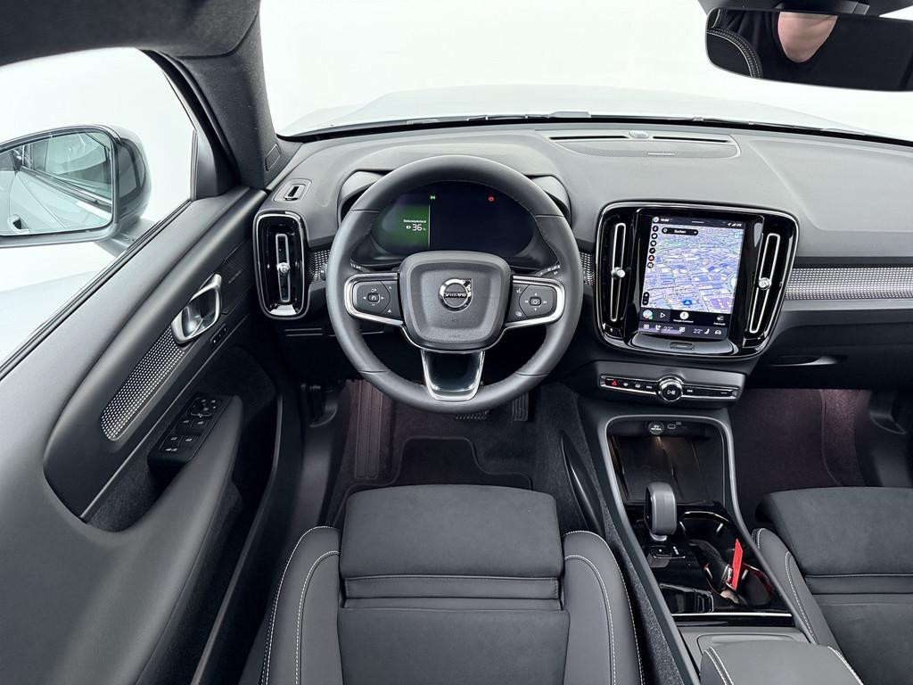 Volvo EX40