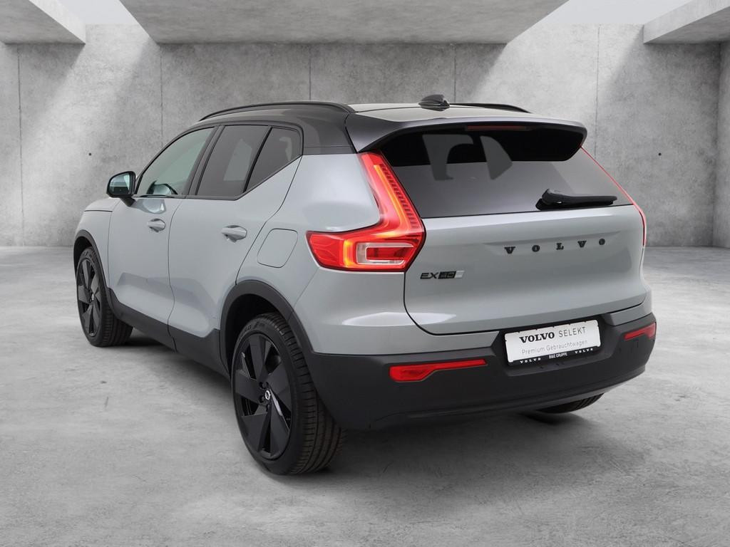Volvo EX40