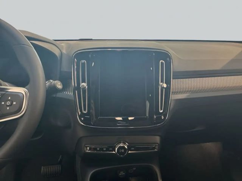 Volvo EX40