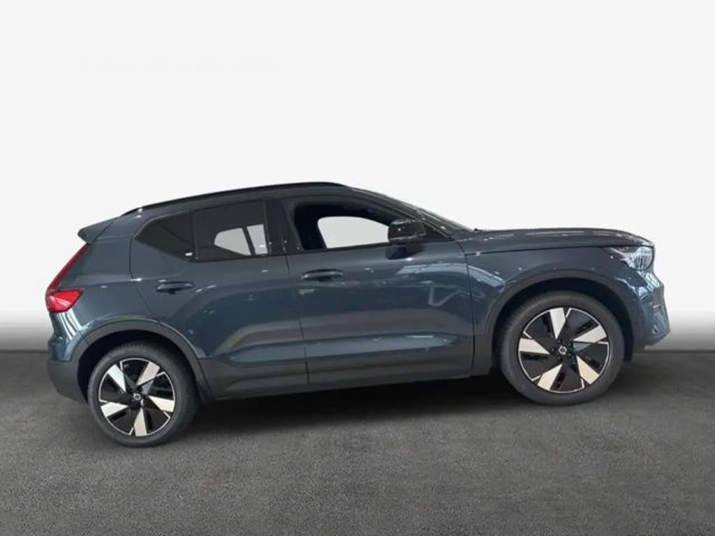 Volvo EX40