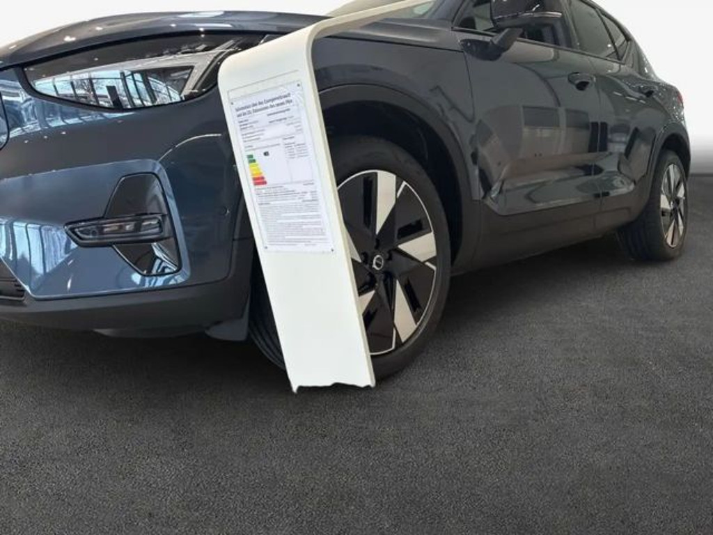 Volvo EX40