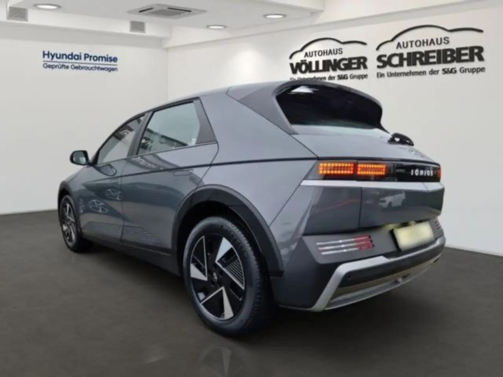 Hyundai Ioniq 5 Basis Elektro 170PS Wärmep. Navi LED