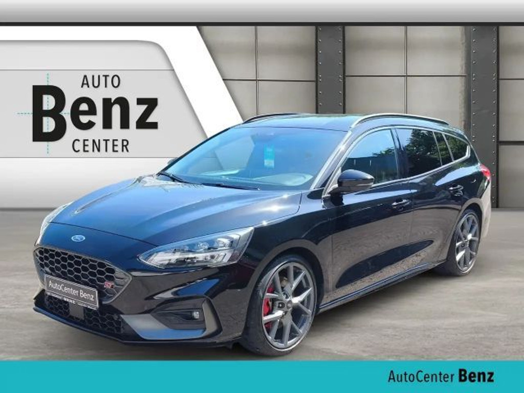 Ford Focus EcoBoost Wagon ST Line