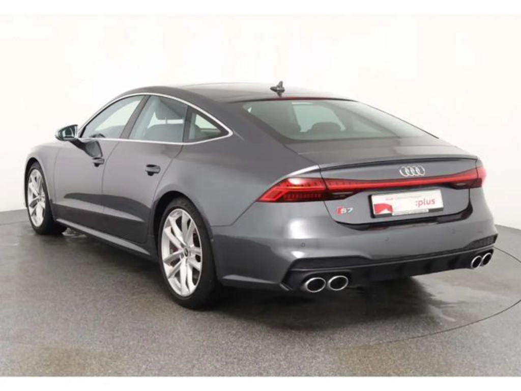 Audi S7