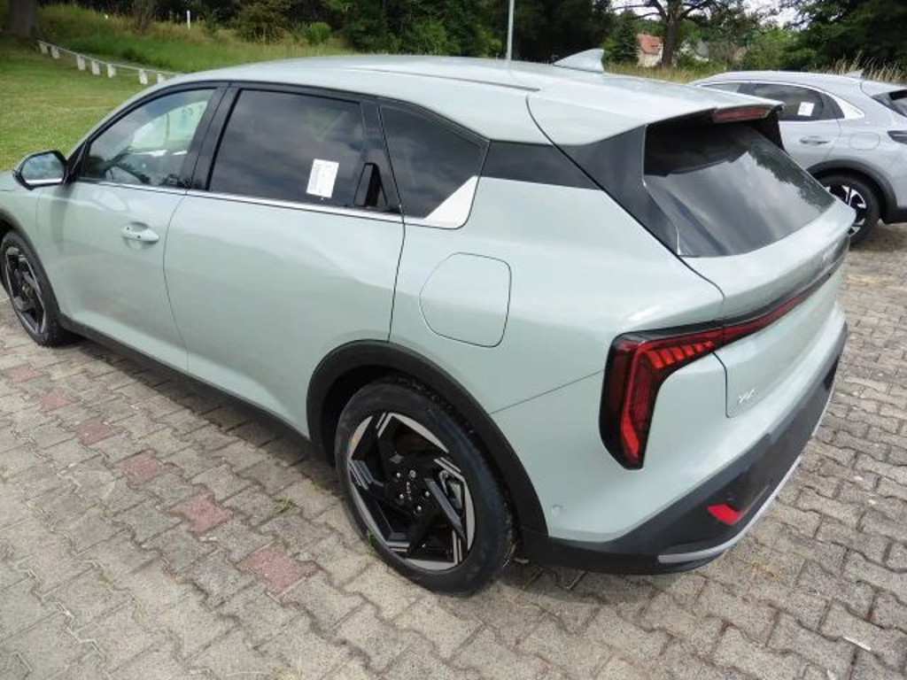 Kia K4