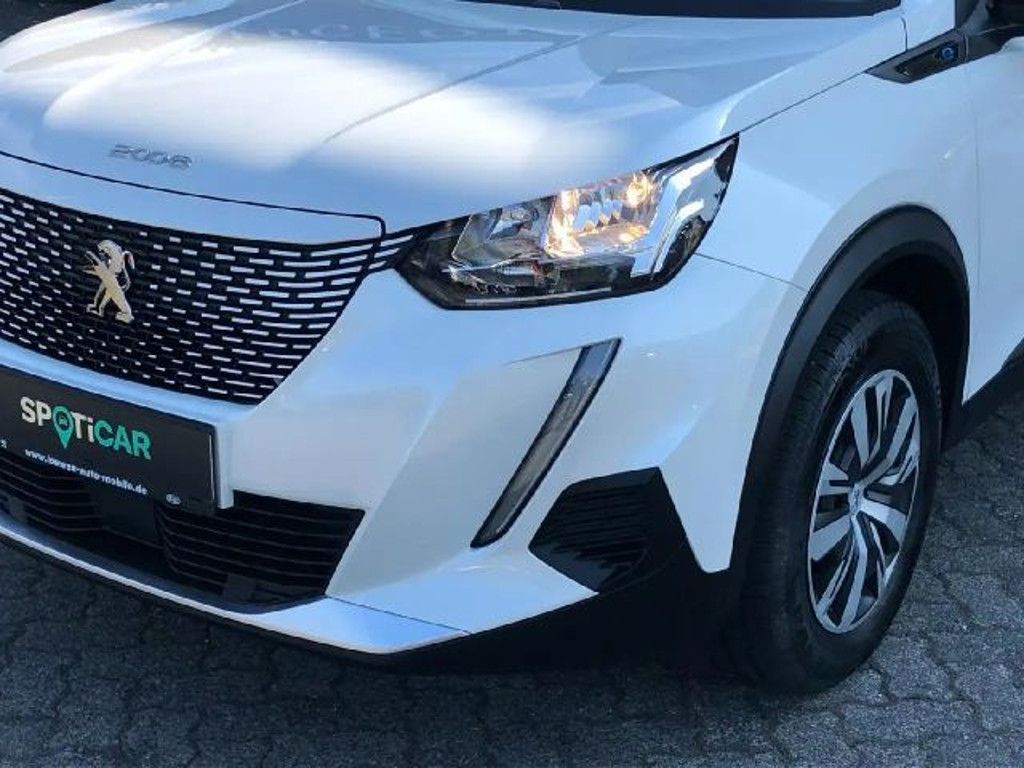 Peugeot e-2008
