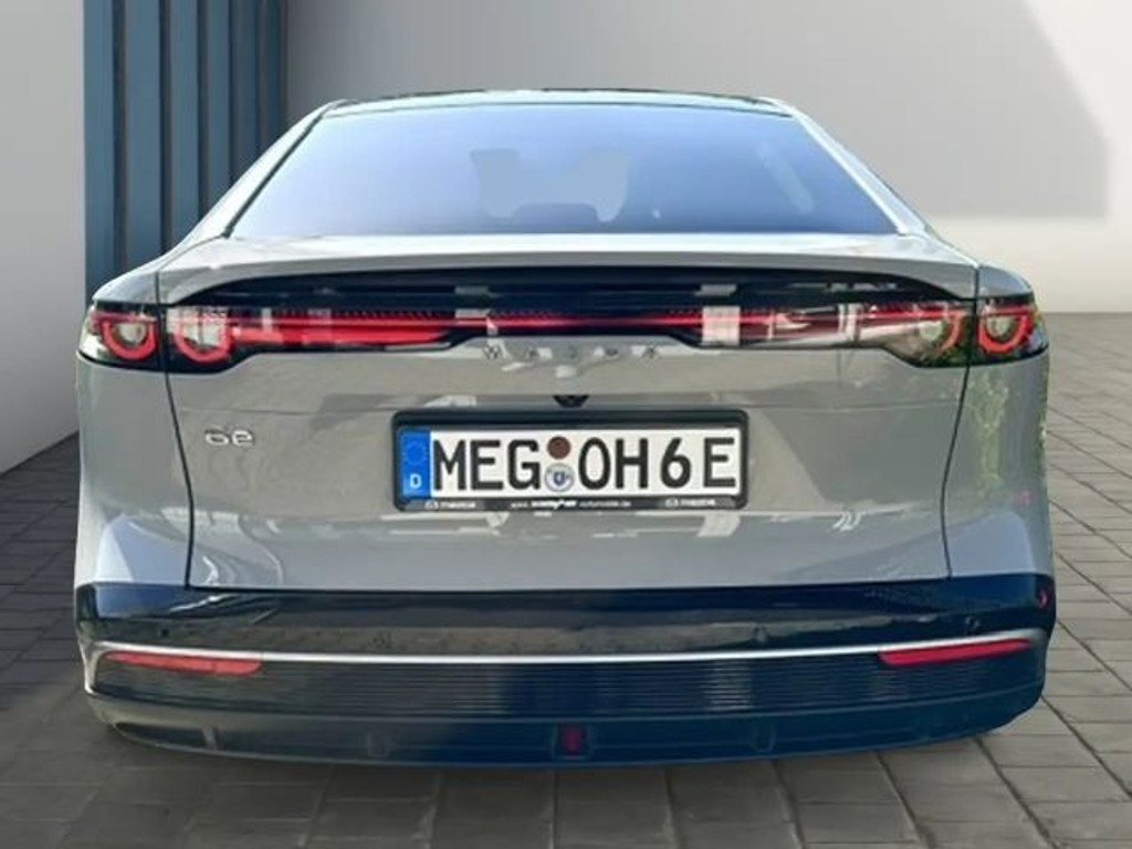 Mazda 6e