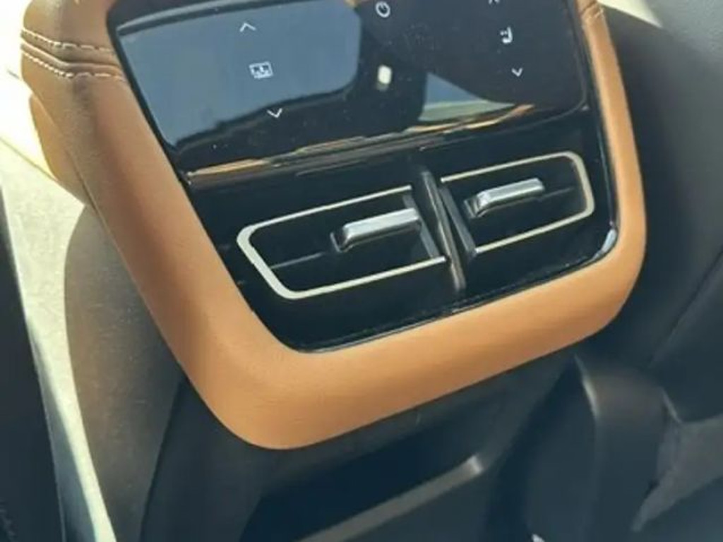 Mazda 6e