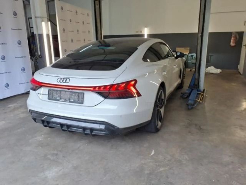 Audi e-tron GT