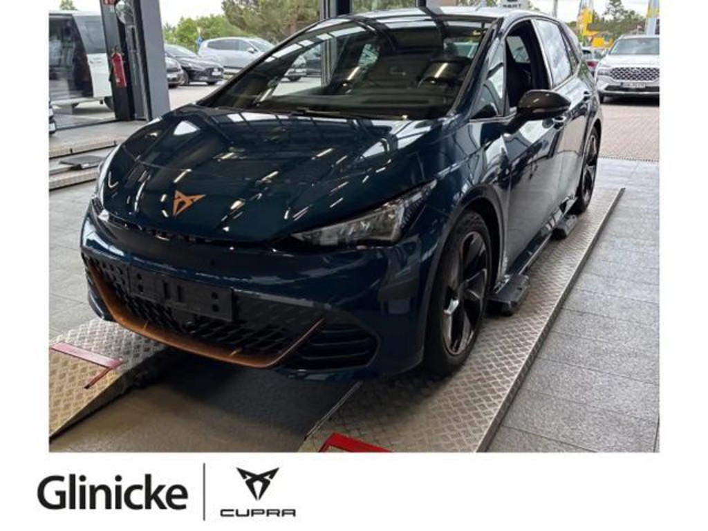 Cupra Born W-Pumpe/Nav/Kam/HuD/SHZ/LHZ/ACC/Keyless/19"
