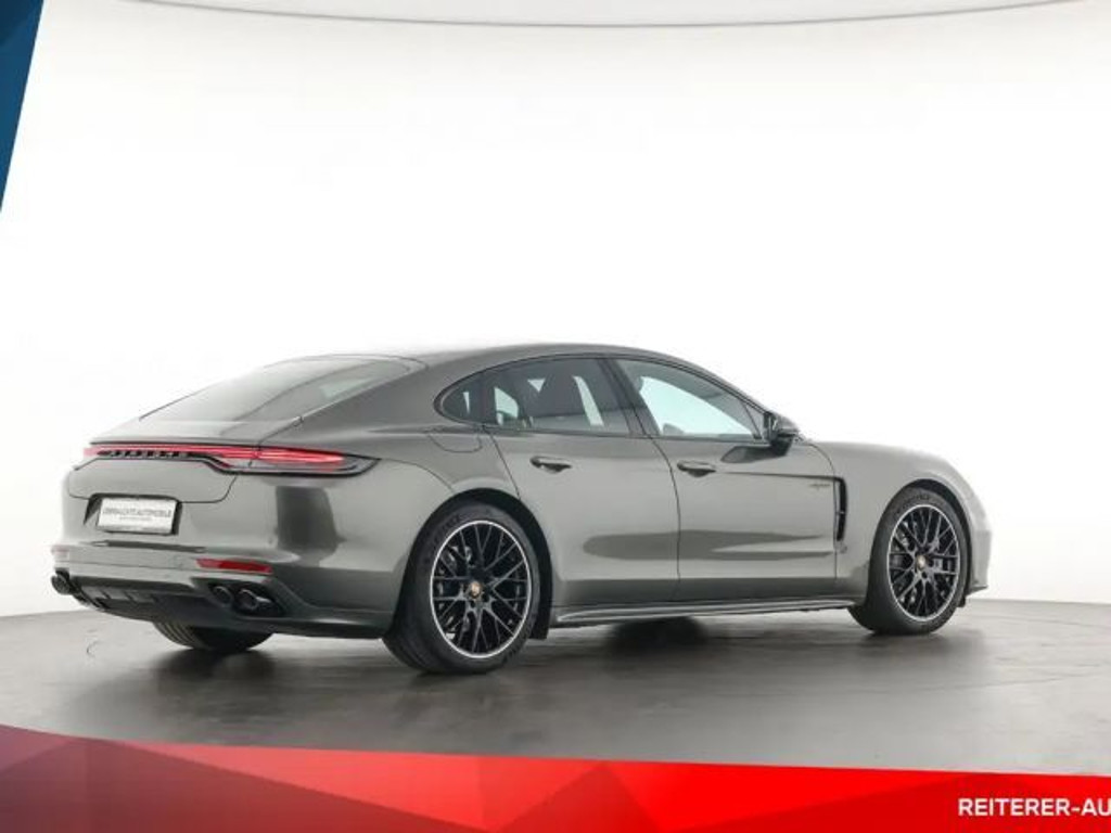 Porsche Panamera 4S E-Hybrid Coupé