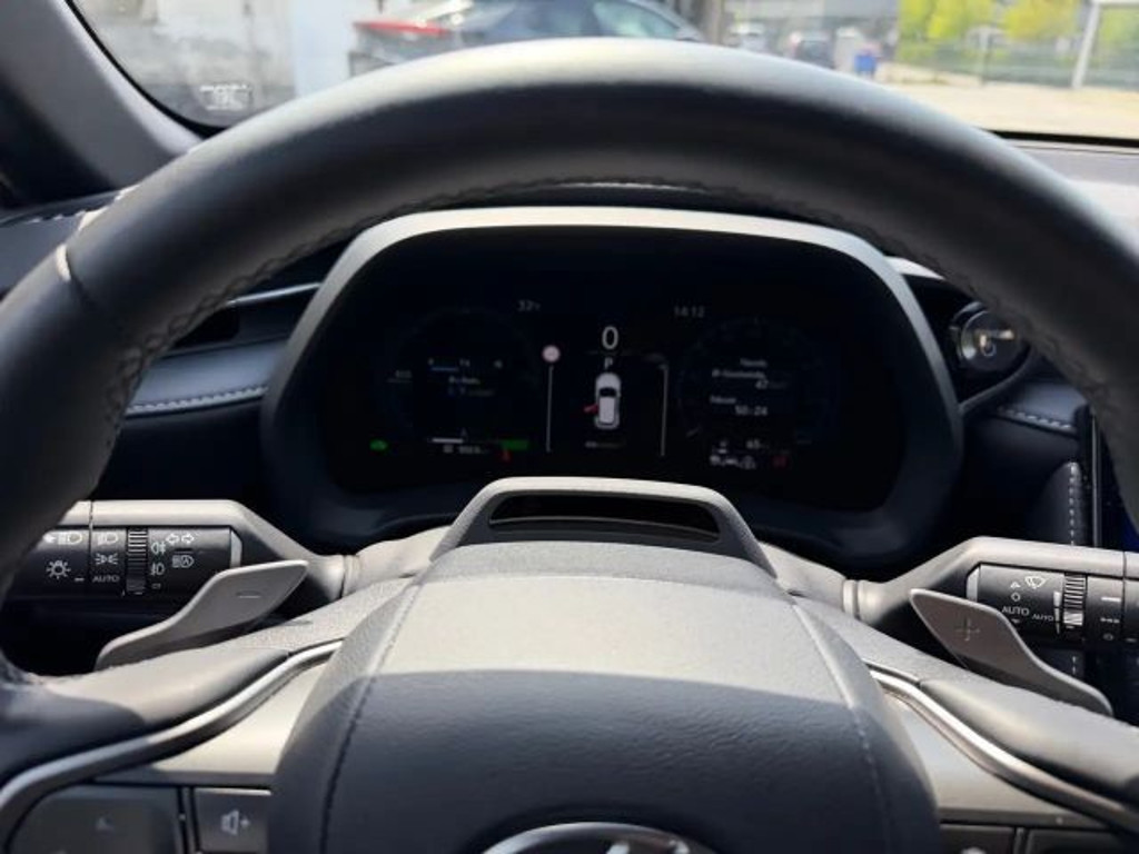 Lexus LBX