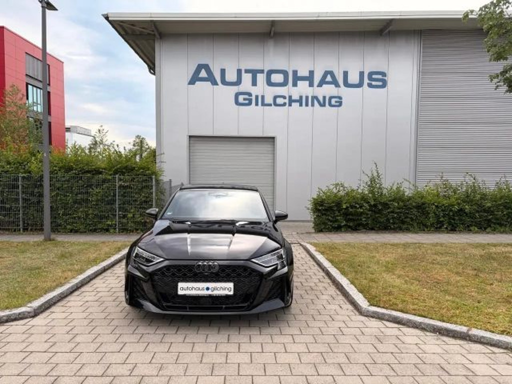 Audi RS3 Sportback Sedan Quattro