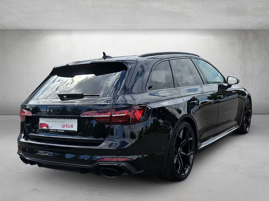 Audi RS4