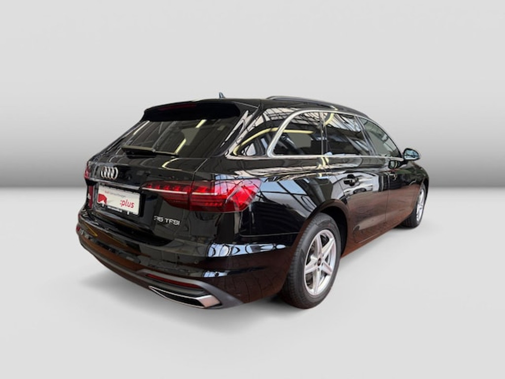 Audi A4 Avant S-Tronic 35 TFSI