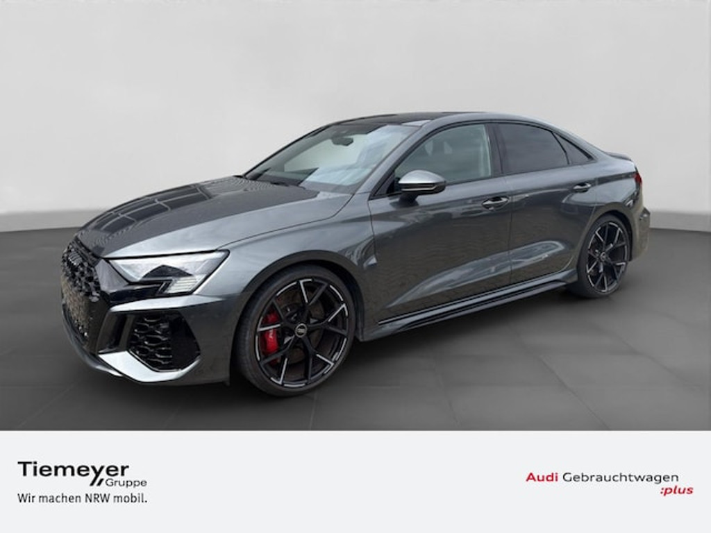 Audi RS3 Sedan Quattro S-Tronic