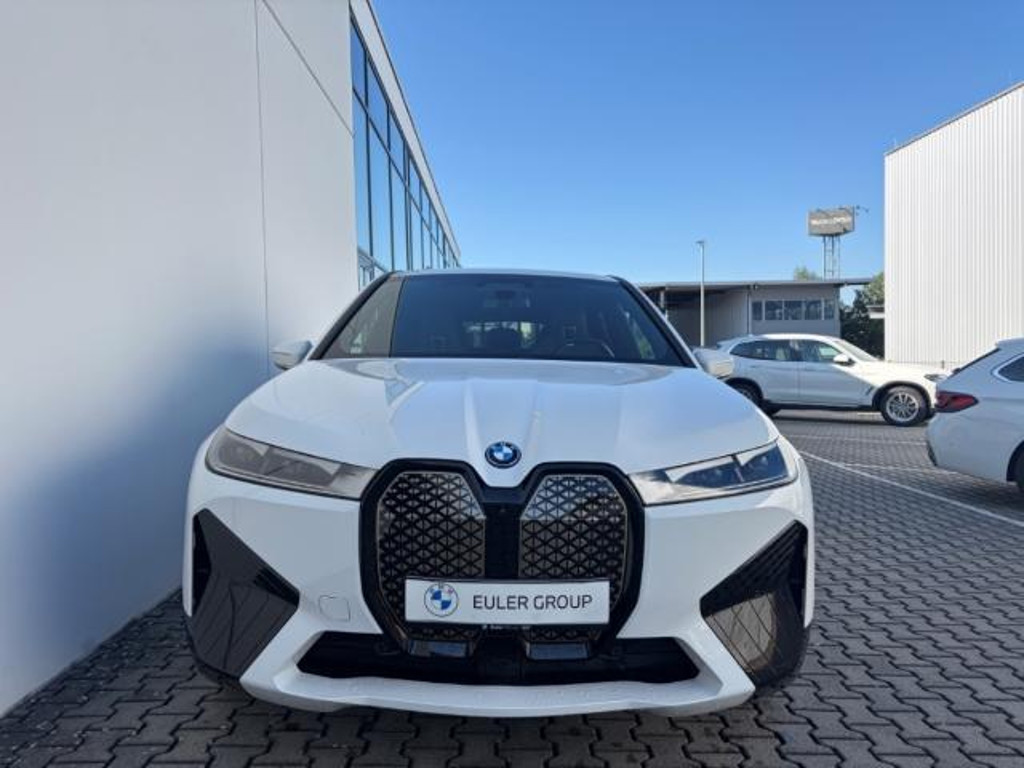 BMW iX xDrive40