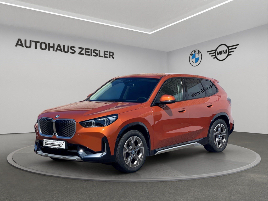 BMW iX1 xDrive30
