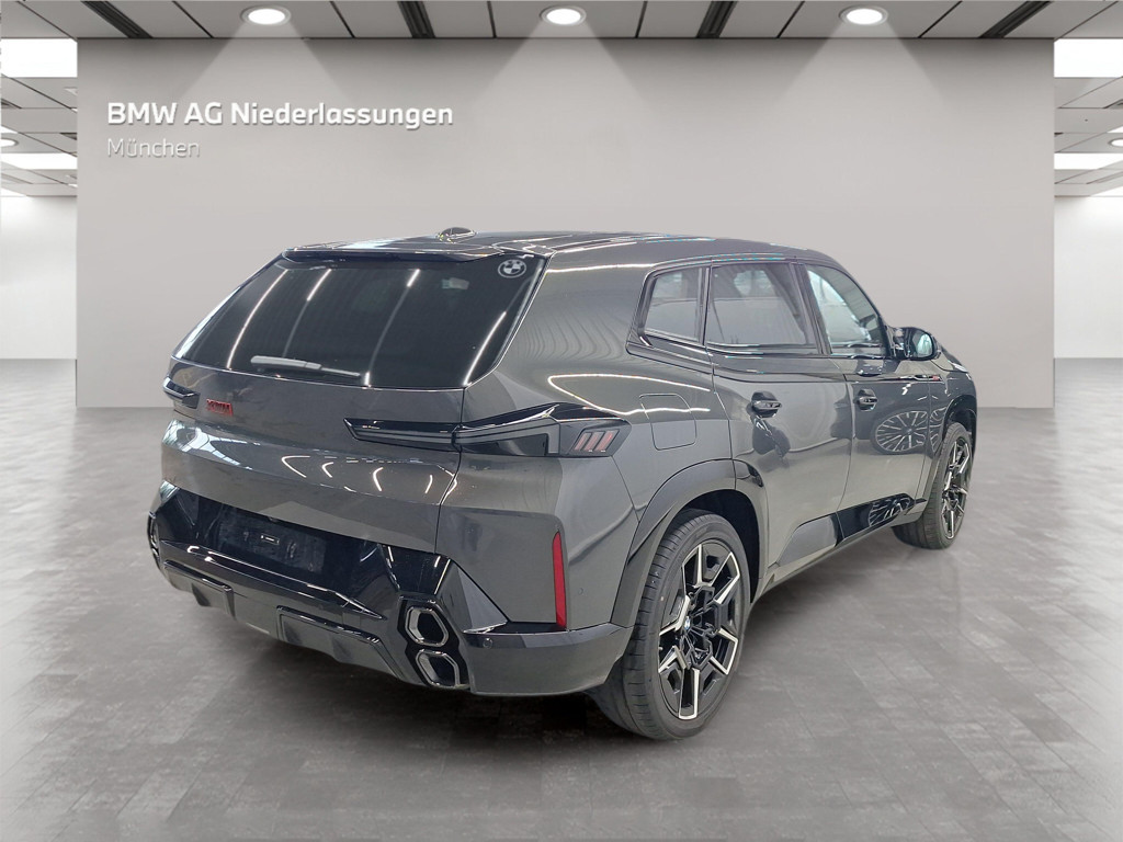 BMW XM