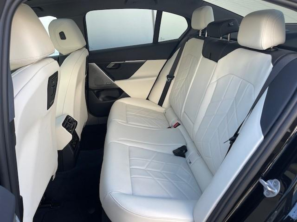 BMW 5 Serie 540 xDrive Sedan 540d