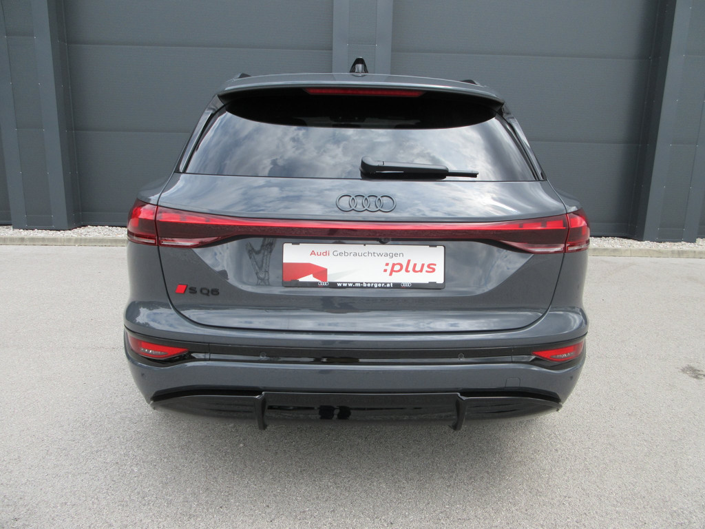 Audi SQ6 e-tron