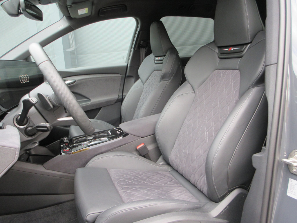 Audi SQ6 e-tron