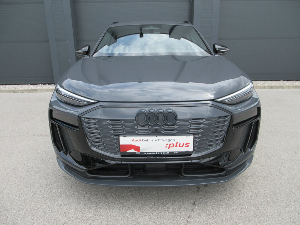 Audi SQ6 e-tron