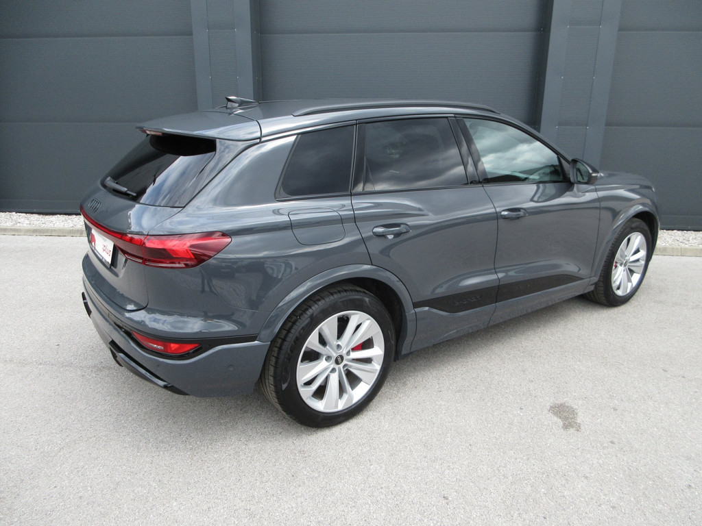 Audi SQ6 e-tron