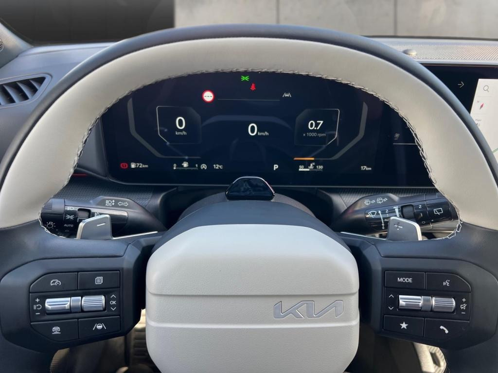 Kia K4