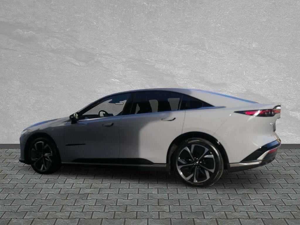 Mazda 6e