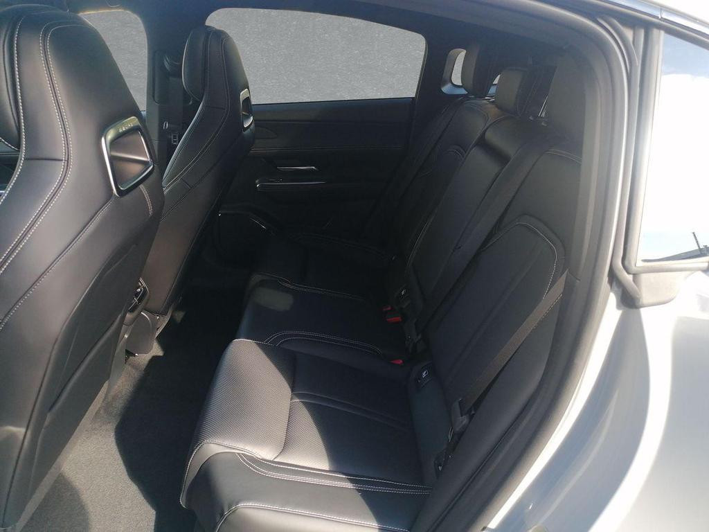 Mazda 6e