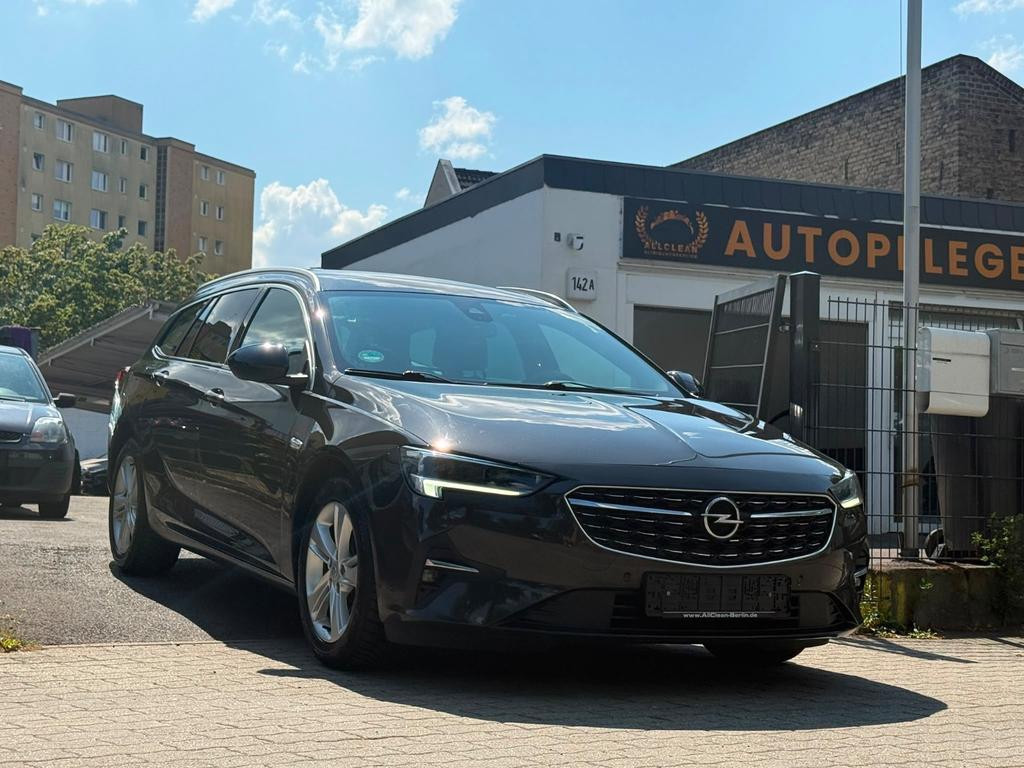 Opel Insignia Sports Tourer Ultimate