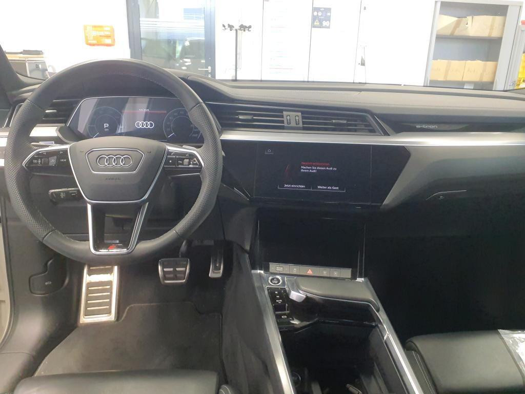 Audi Q8 e-tron