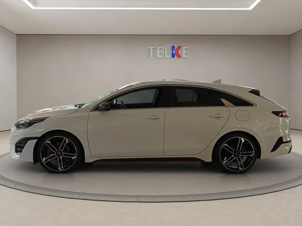 Kia ProCeed